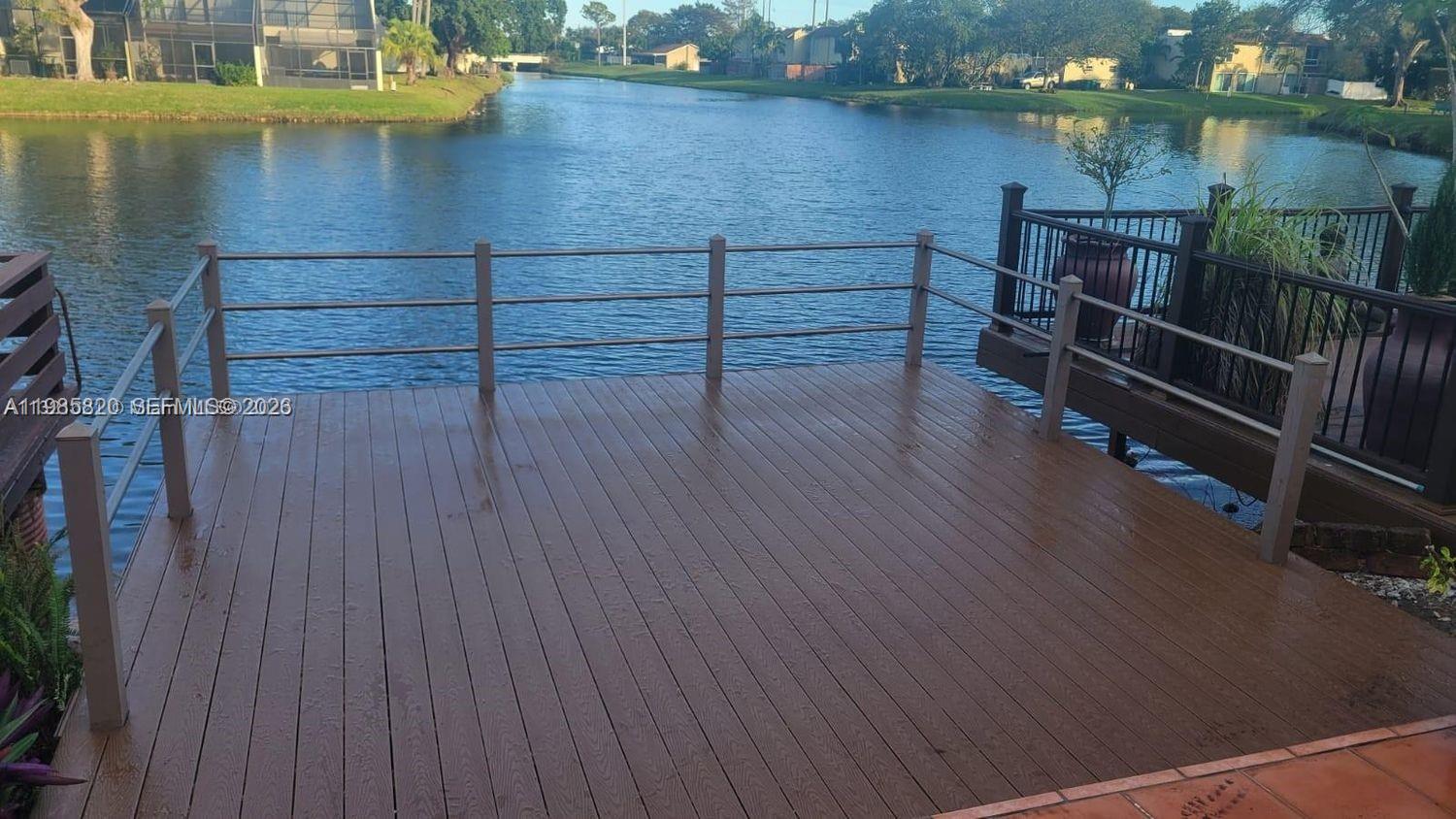 SUNSET PARK LAKE VILLAS S - Residential Lease