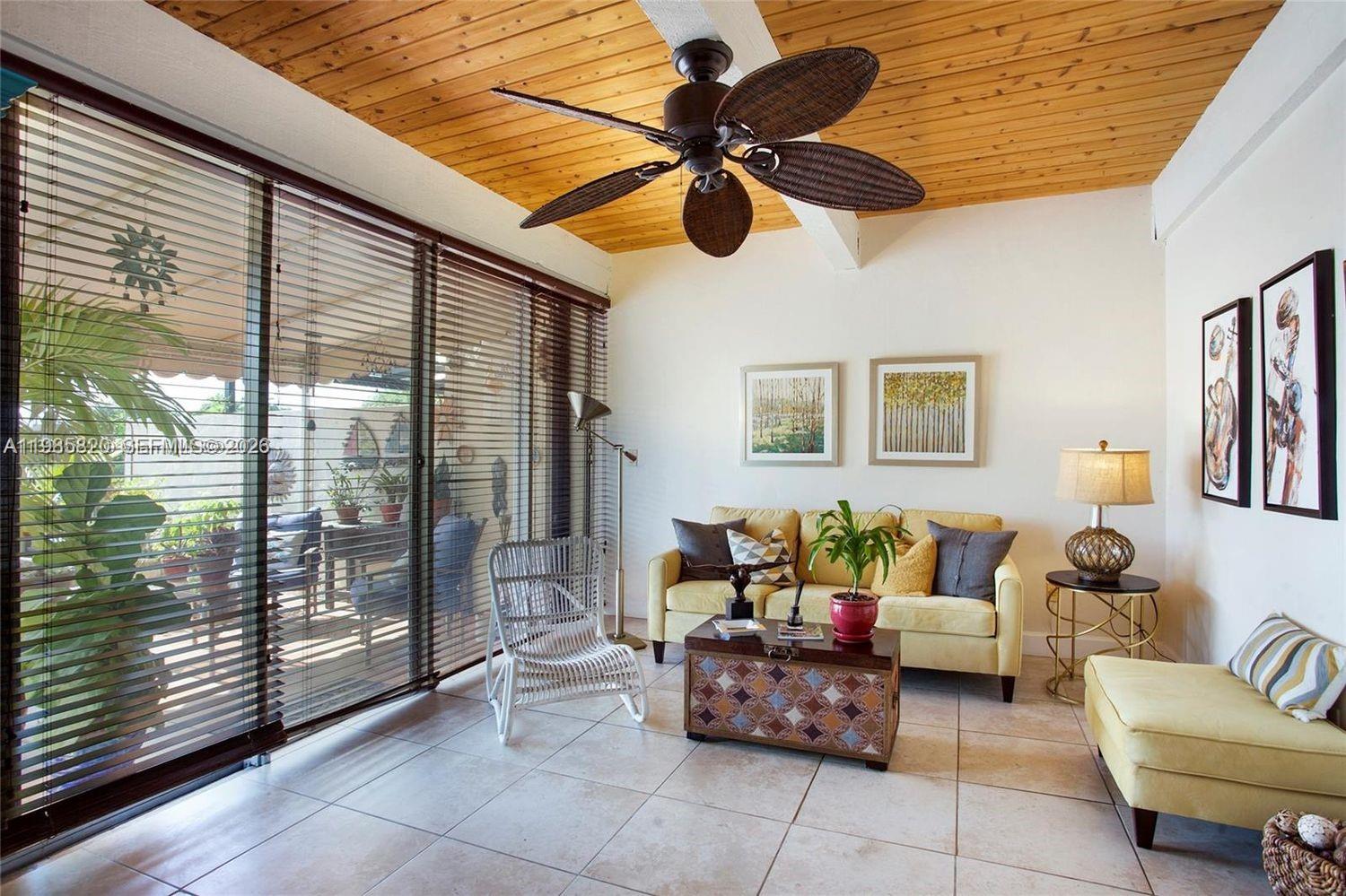 SUNSET PARK LAKE VILLAS S - Residential Lease