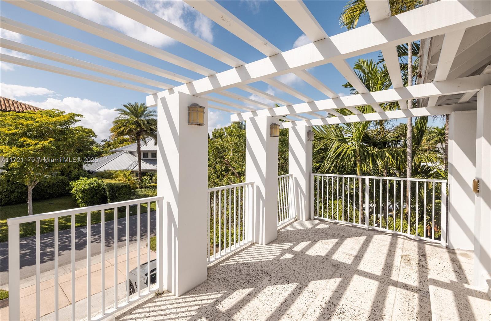 BISCAYNE KEY ESTATES - Residential