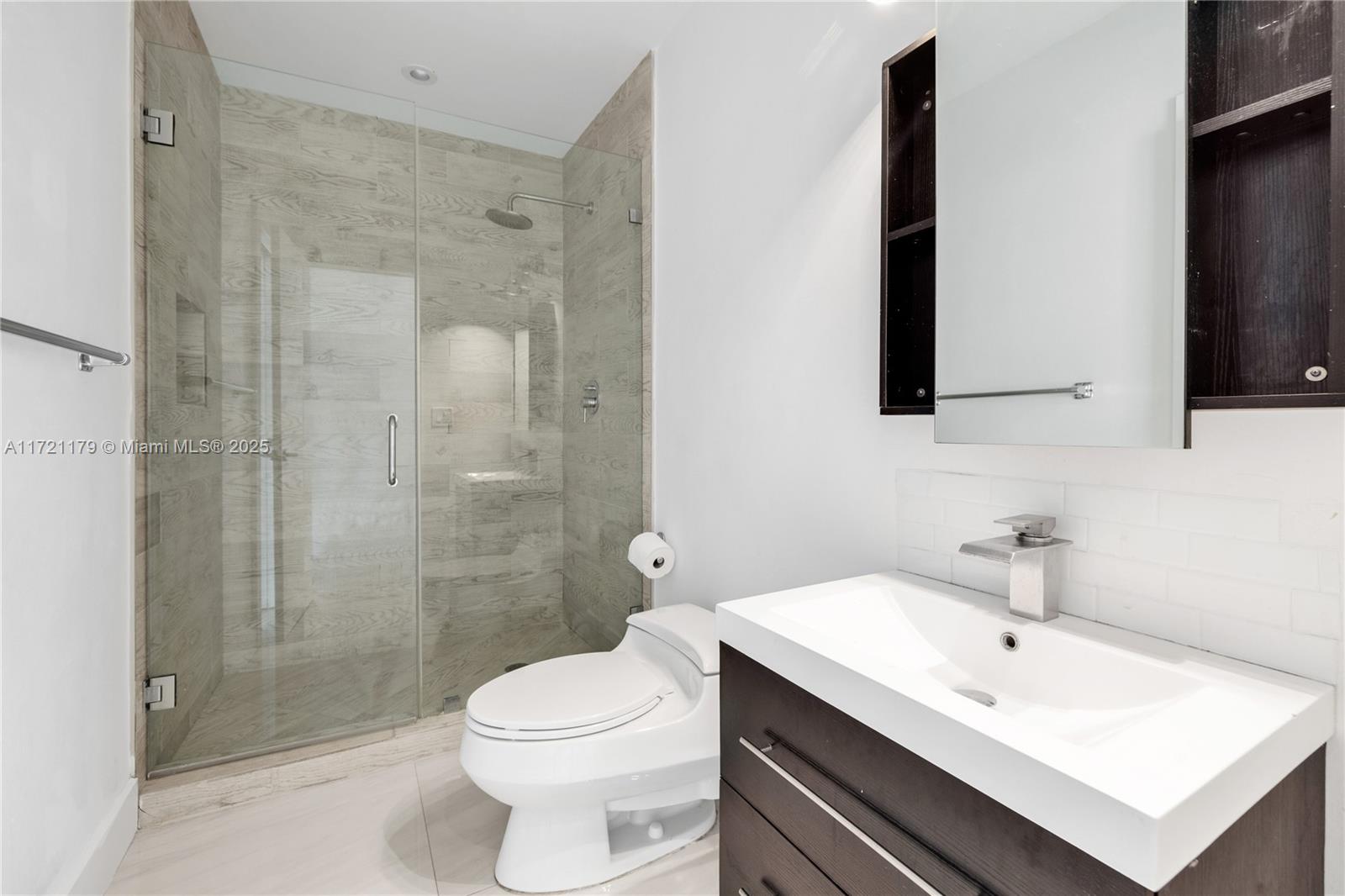 BISCAYNE KEY ESTATES - Residential