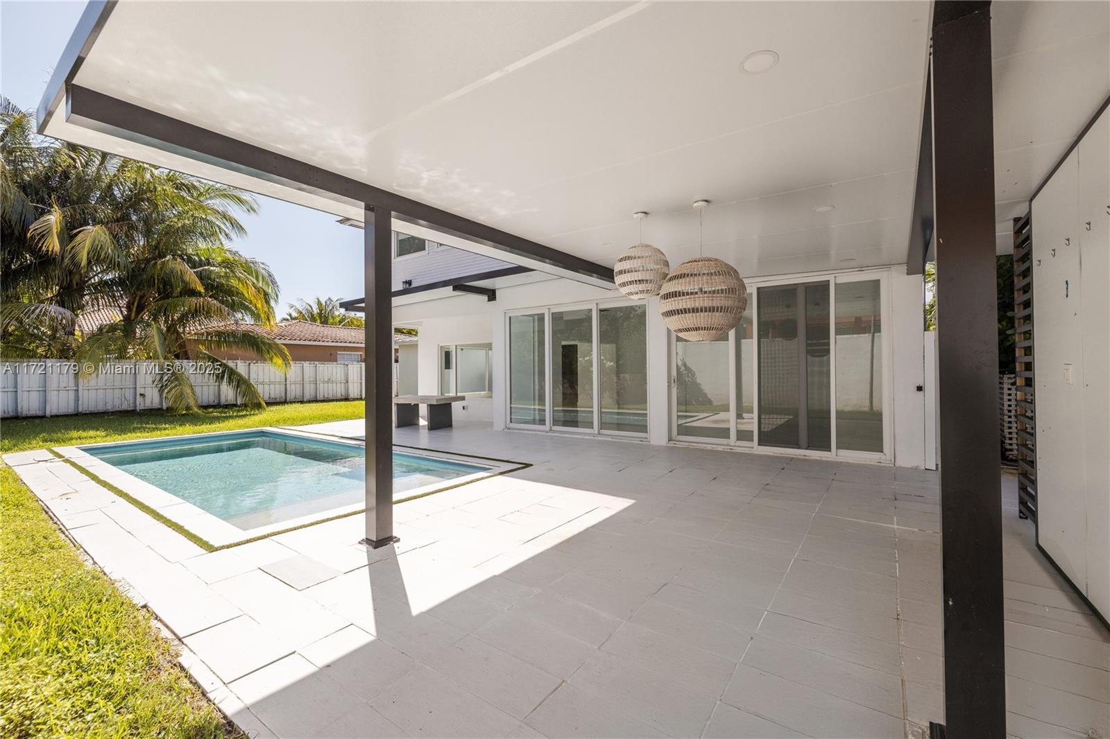 BISCAYNE KEY ESTATES - Residential