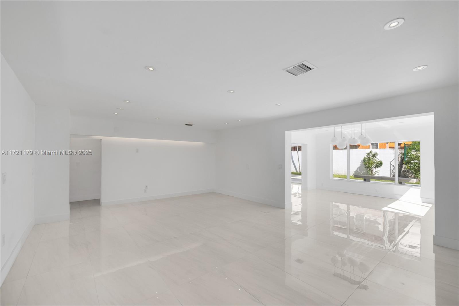 BISCAYNE KEY ESTATES - Residential