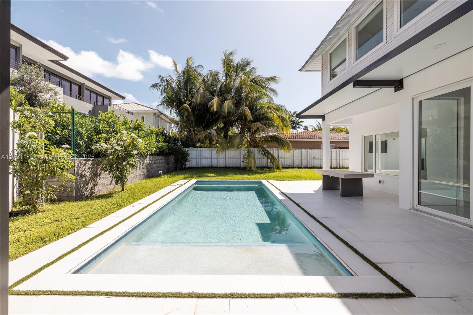 BISCAYNE KEY ESTATES - Residential