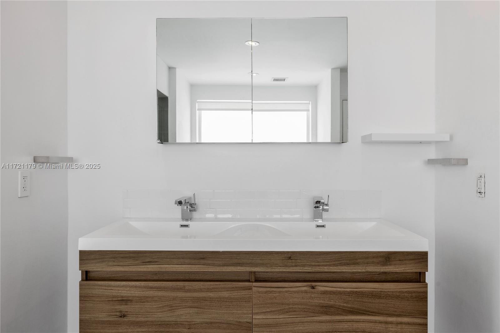 BISCAYNE KEY ESTATES - Residential