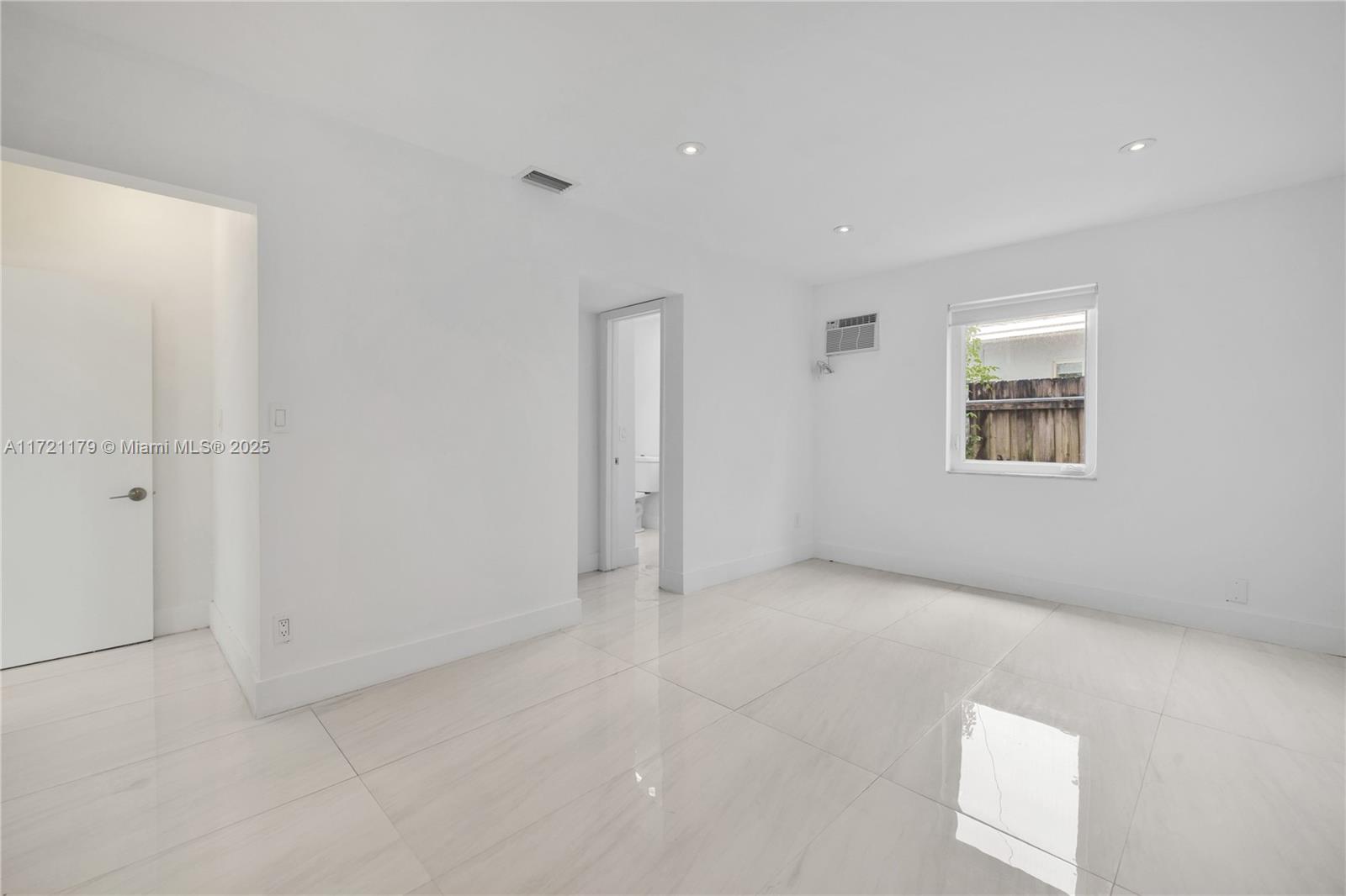 BISCAYNE KEY ESTATES - Residential