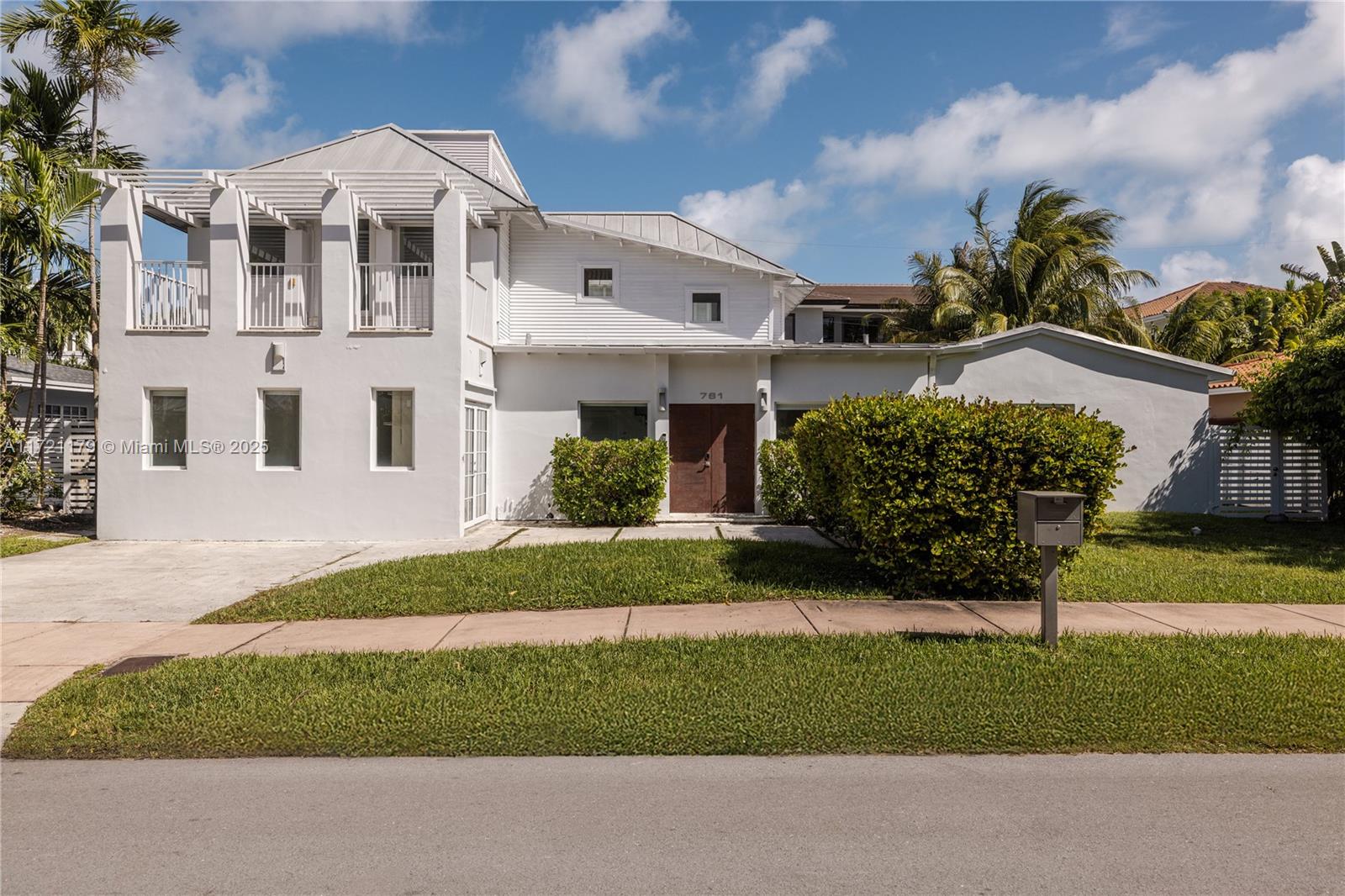 BISCAYNE KEY ESTATES - Residential