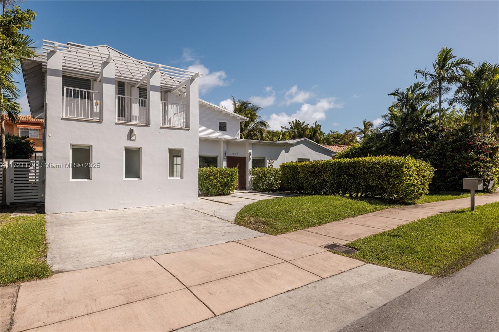 BISCAYNE KEY ESTATES - Residential