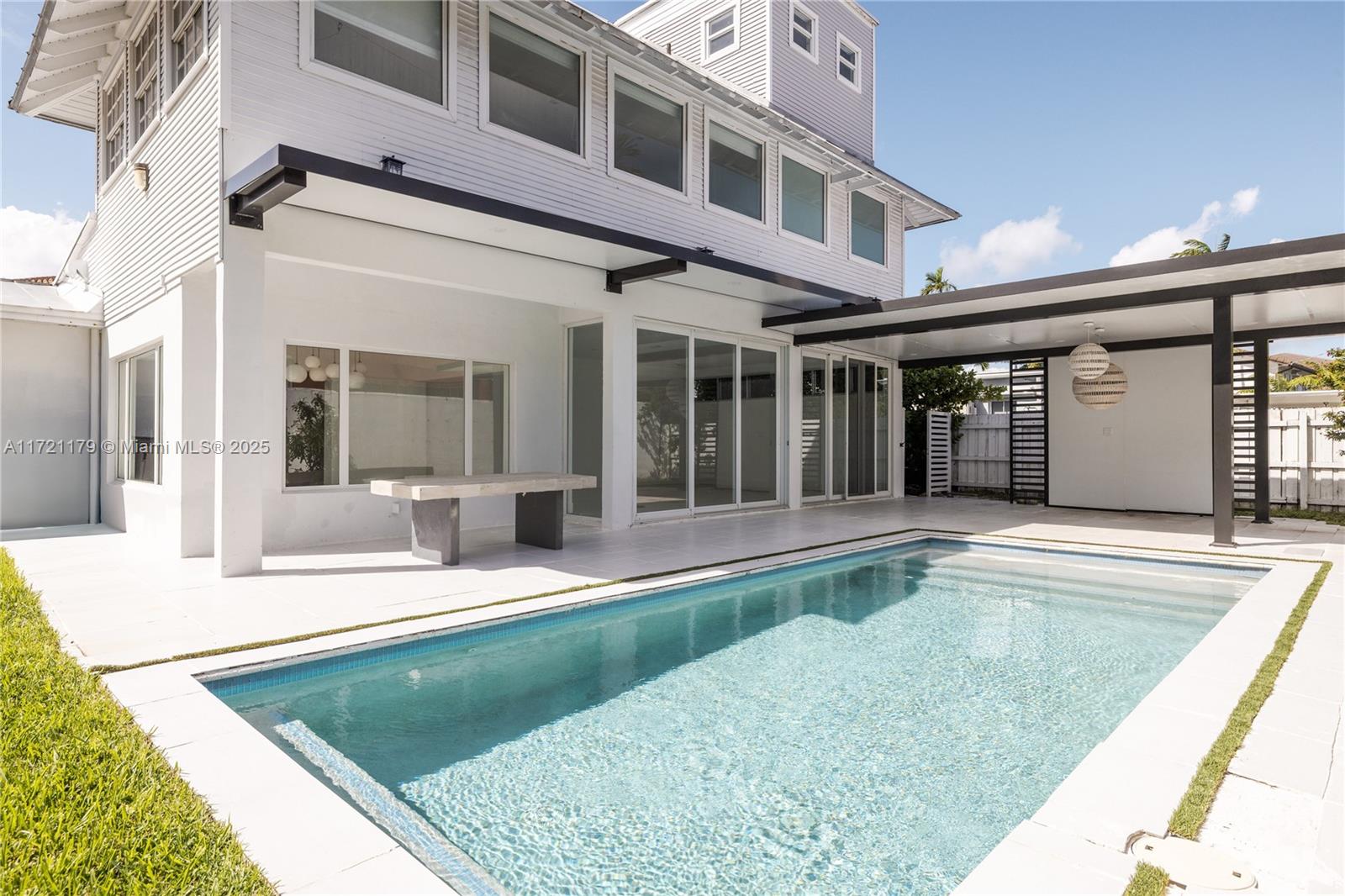 BISCAYNE KEY ESTATES - Residential