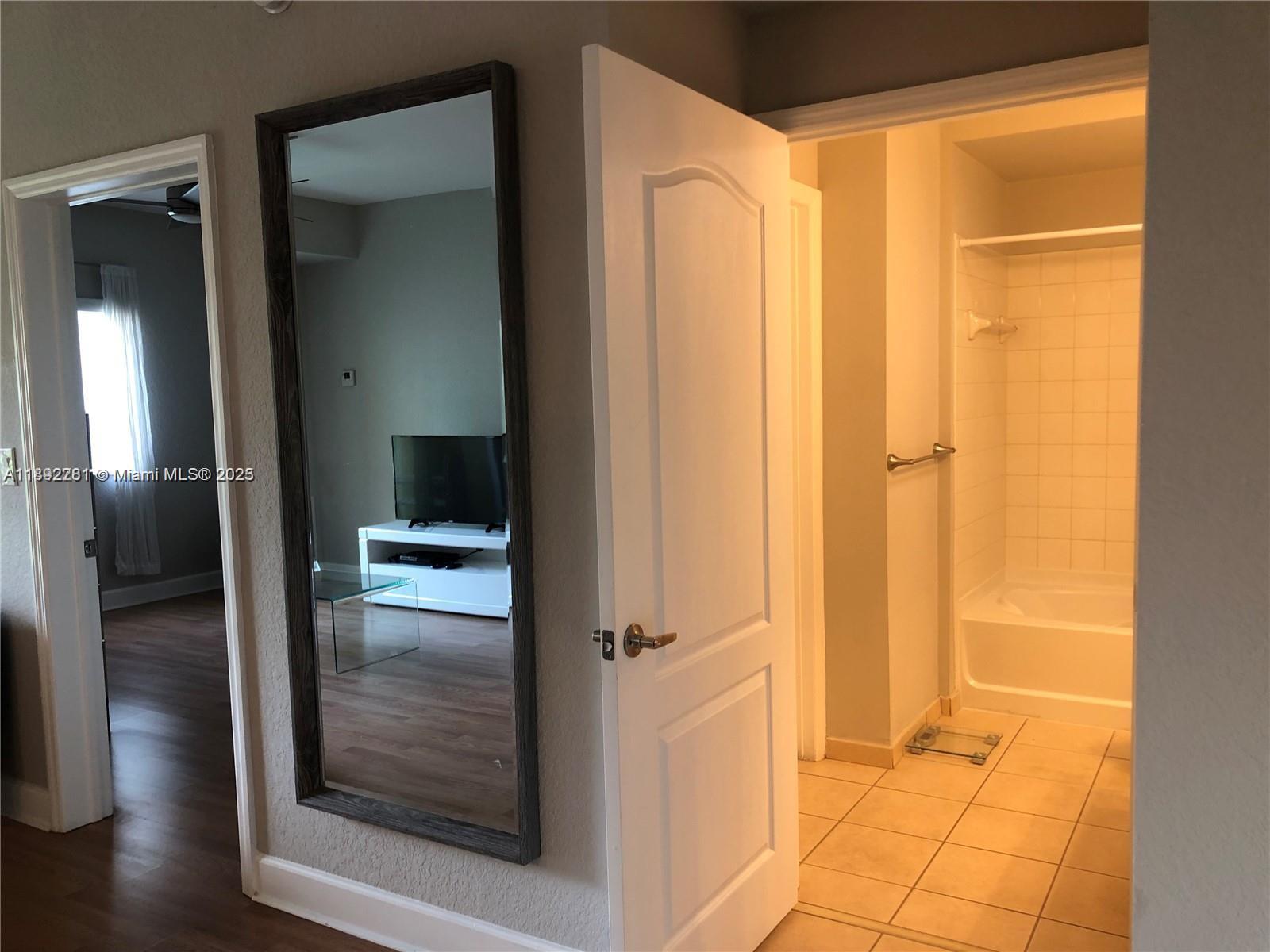 VALENCIA CONDO - Residential Lease