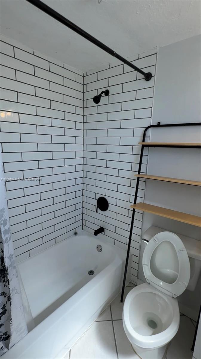 3051 SW 27th Ave 402