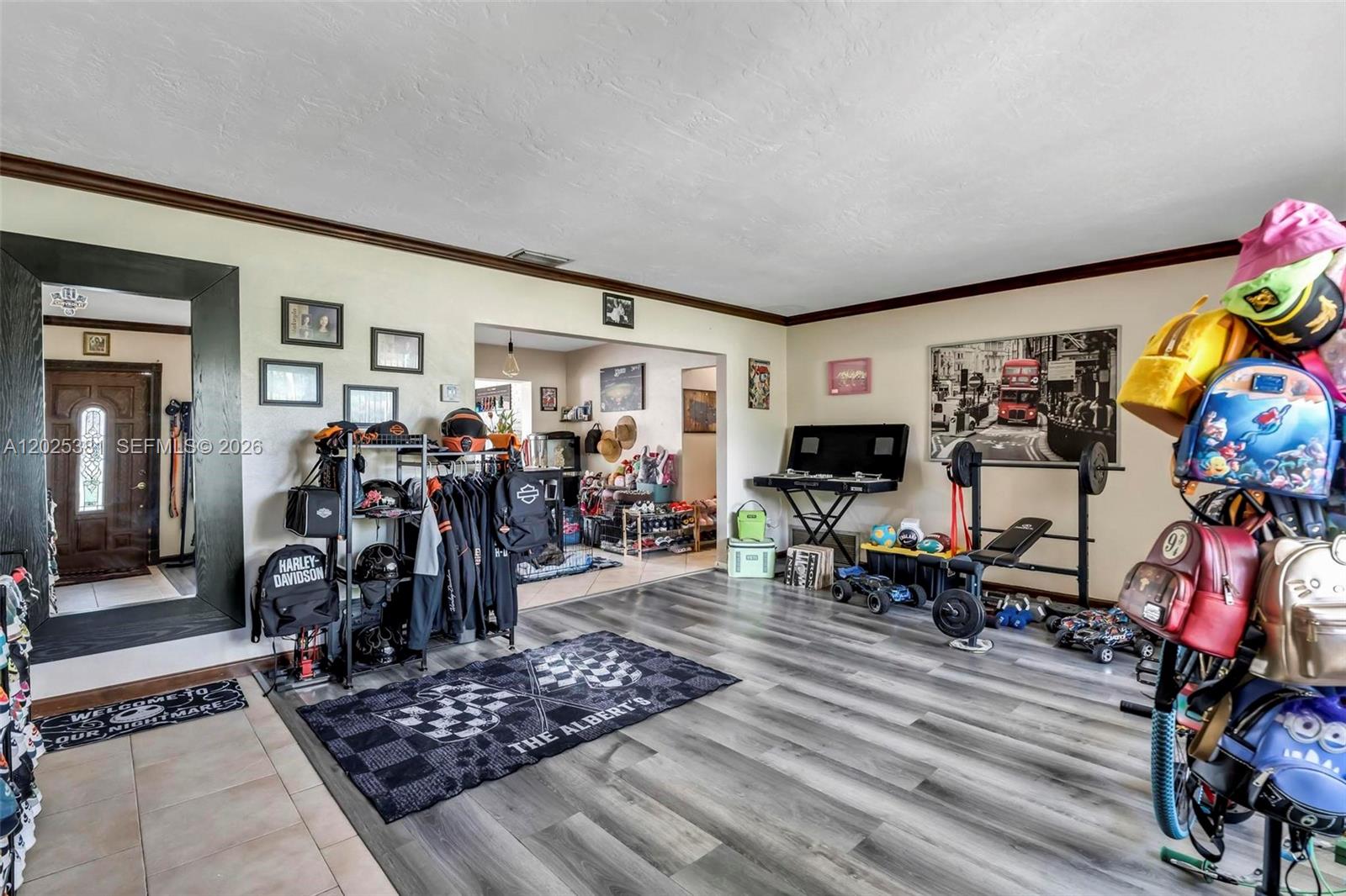 PEMBROKE LAKES SEC 6 - Residential