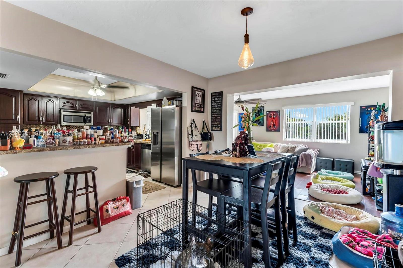 PEMBROKE LAKES SEC 6 - Residential