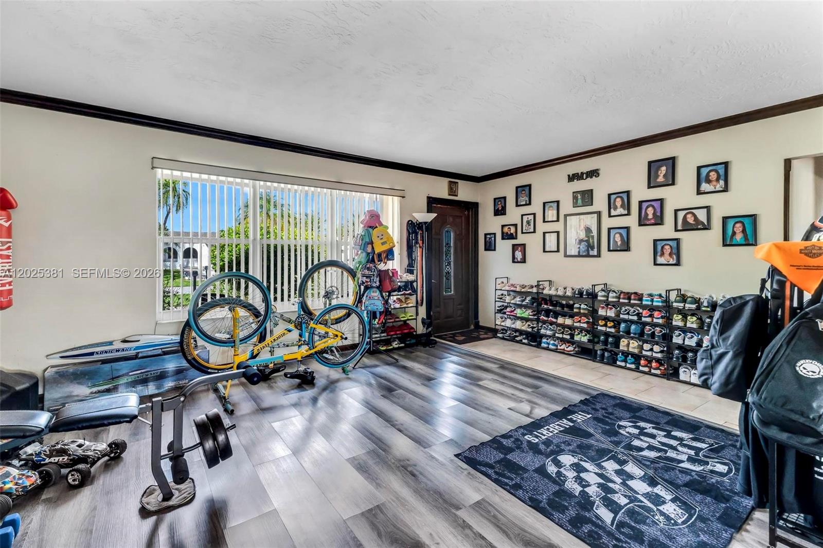 PEMBROKE LAKES SEC 6 - Residential
