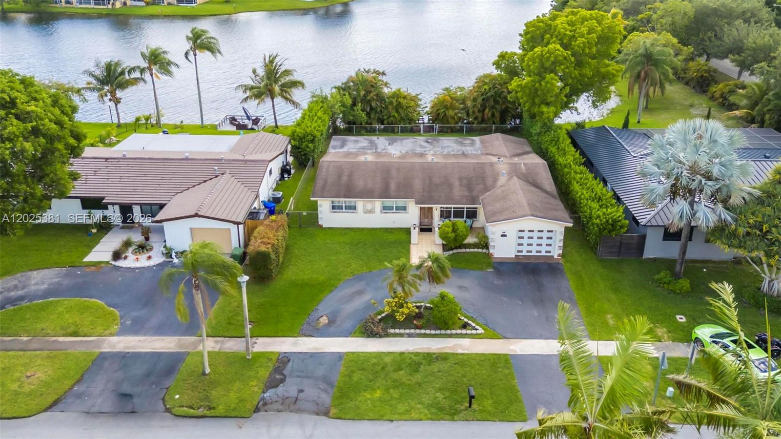 PEMBROKE LAKES SEC 6 - Residential