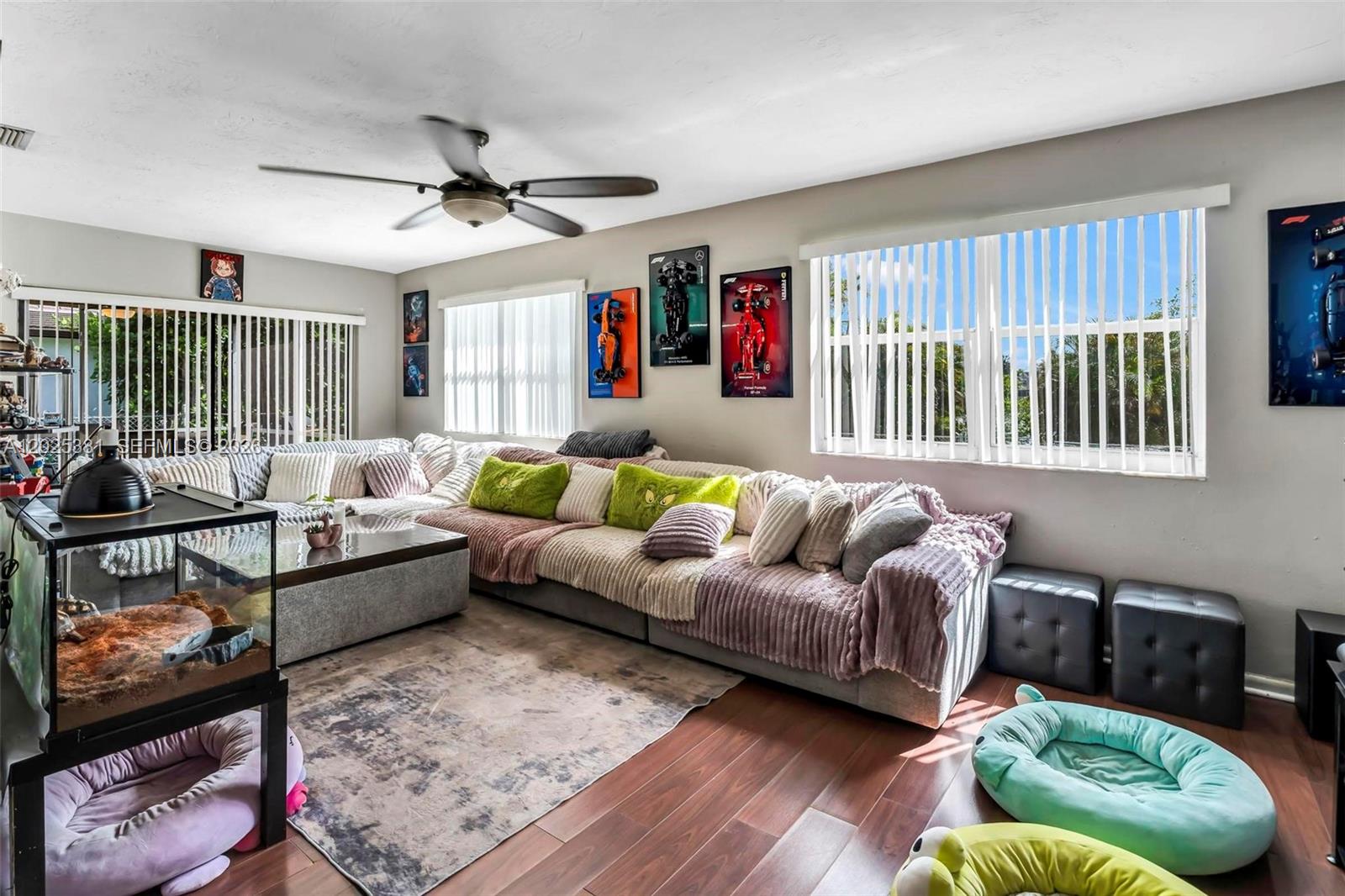 PEMBROKE LAKES SEC 6 - Residential