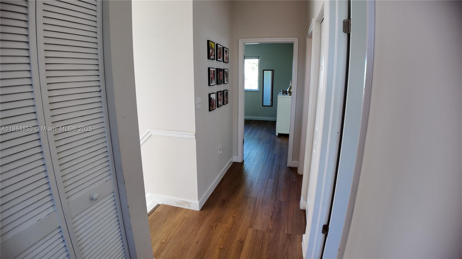 MEGHANS PLACE - Residential