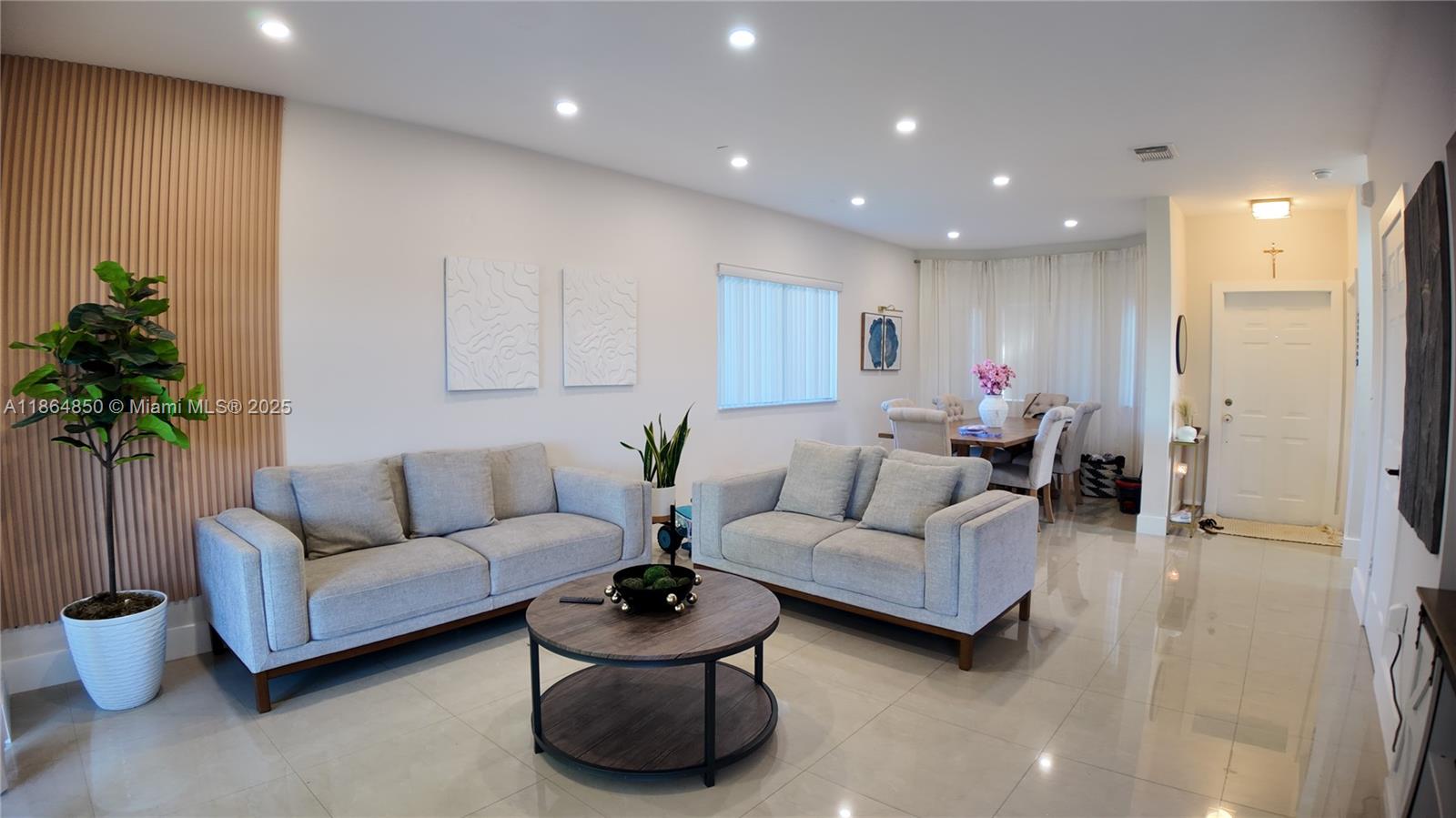 MEGHANS PLACE - Residential