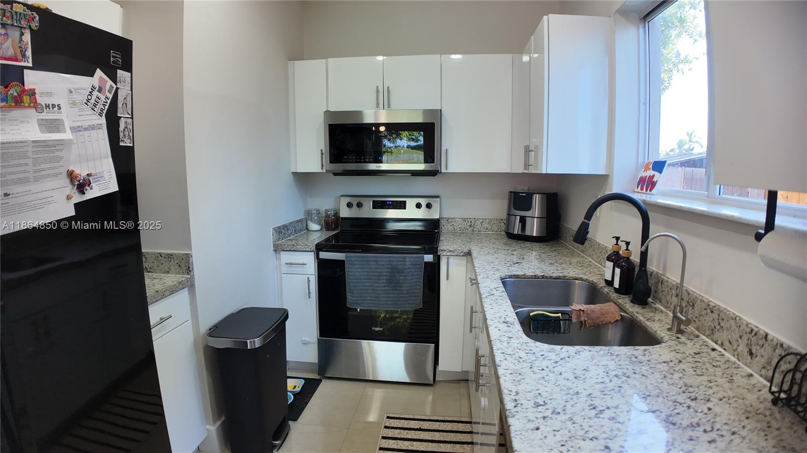 MEGHANS PLACE - Residential