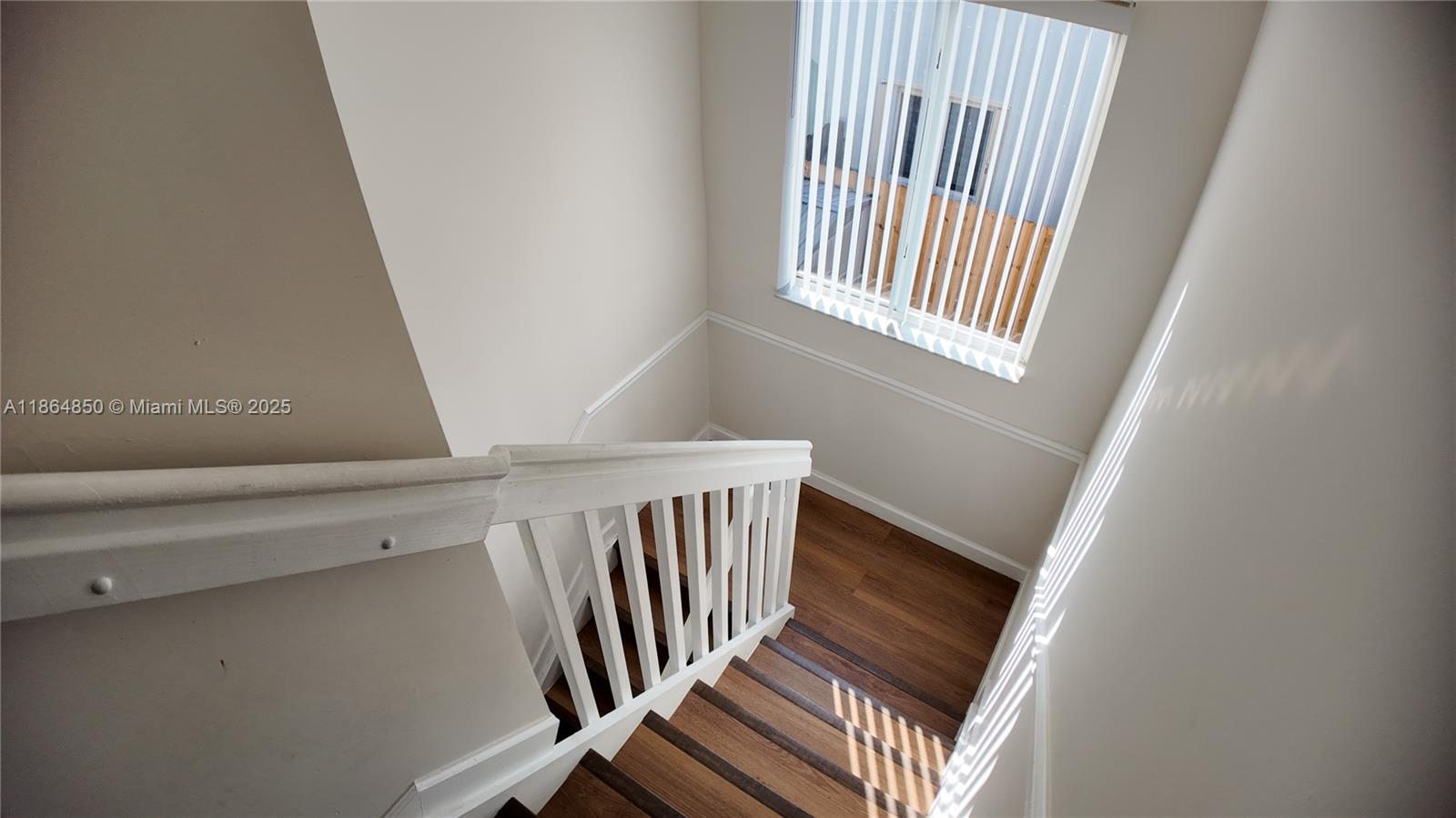 MEGHANS PLACE - Residential