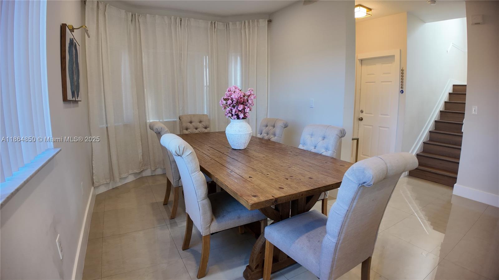 MEGHANS PLACE - Residential