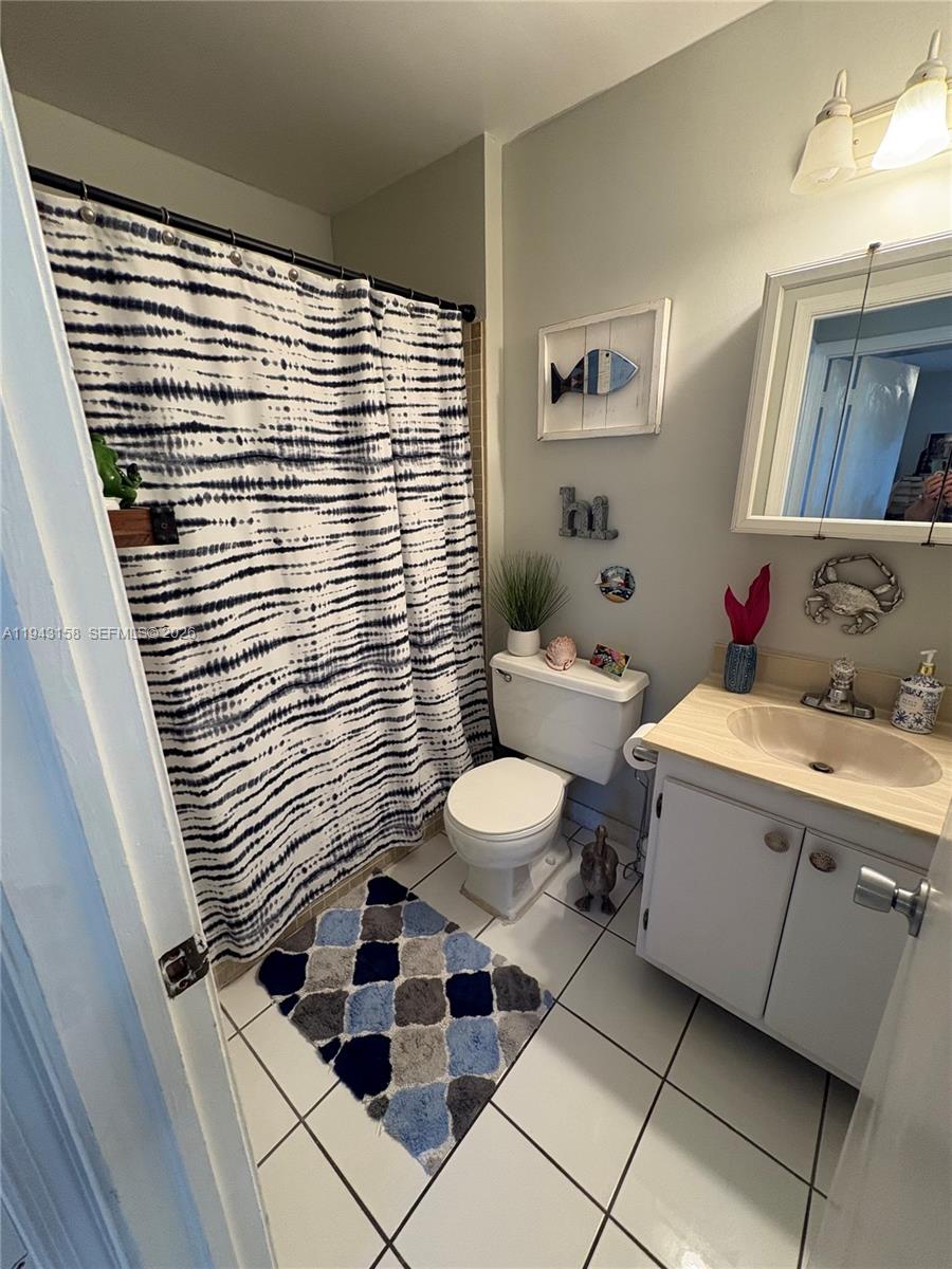 CYPRESS CLUB CONDO - Residential