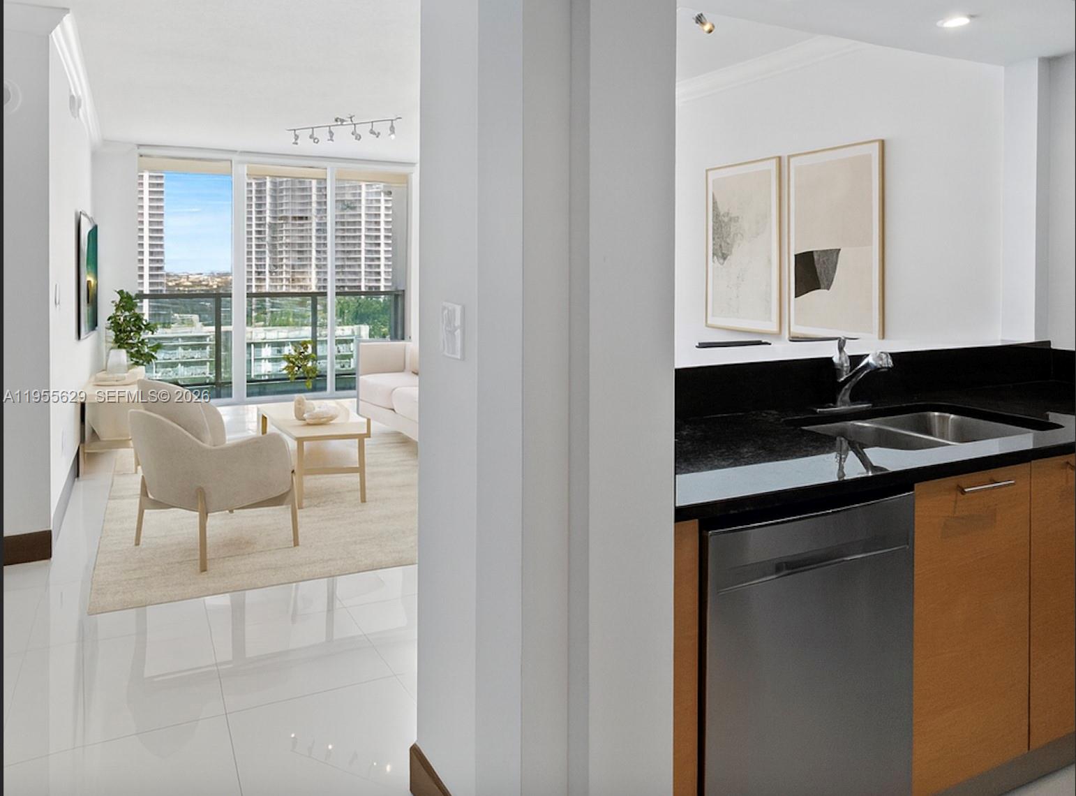 BRICKELL ON THE RIVER - Residential