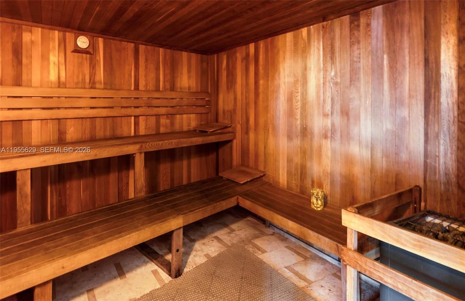 BRICKELL ON THE RIVER - Residential