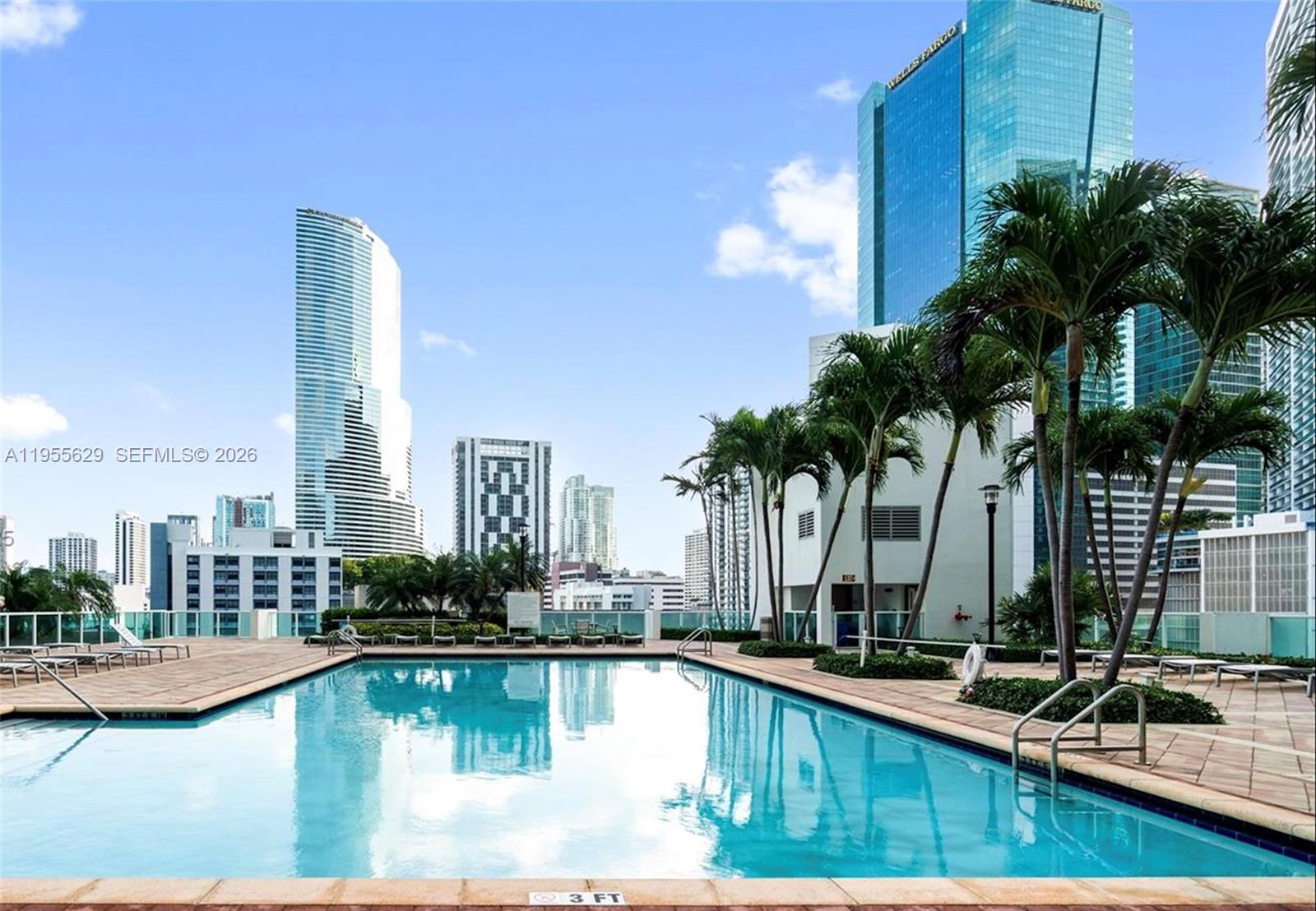 BRICKELL ON THE RIVER - Residential