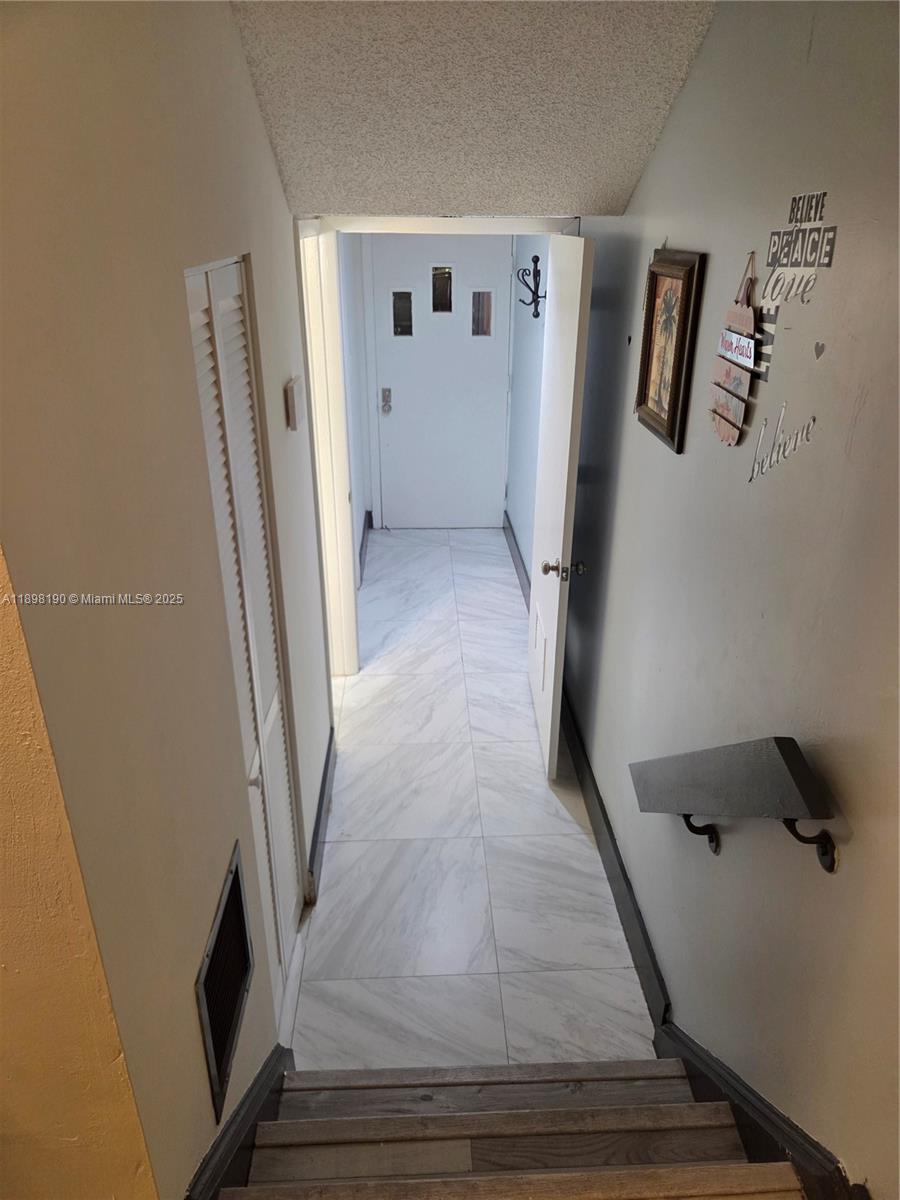 SUNCREST TOWNHOUSE CONDO - Residential