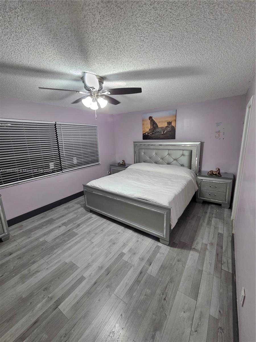 SUNCREST TOWNHOUSE CONDO - Residential