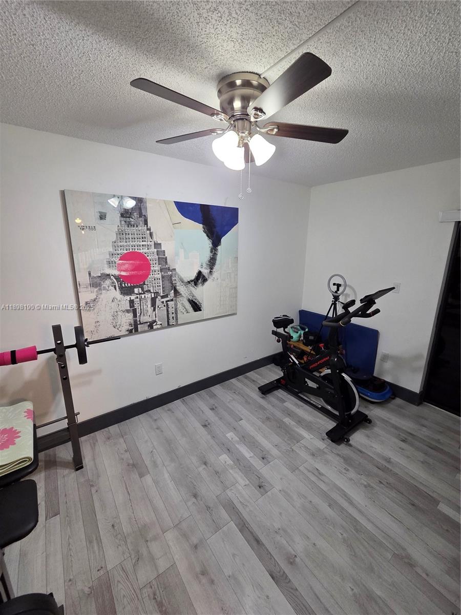 SUNCREST TOWNHOUSE CONDO - Residential