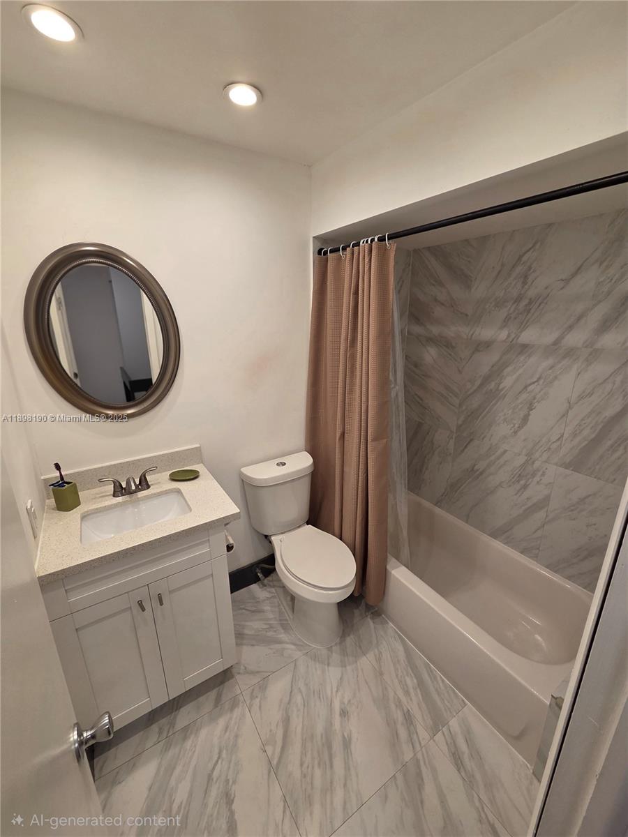SUNCREST TOWNHOUSE CONDO - Residential