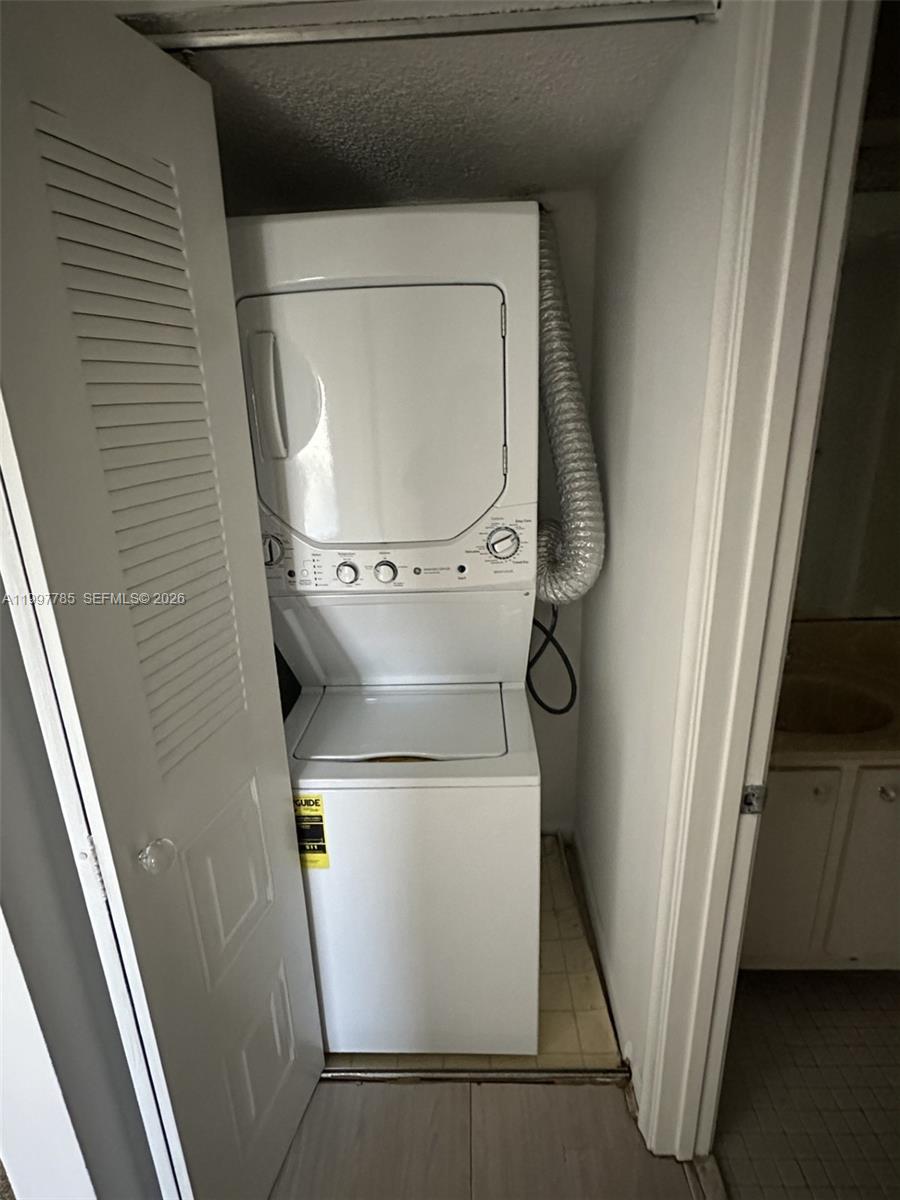 BUCKINGHAM EAST AT CENTUR - Residential