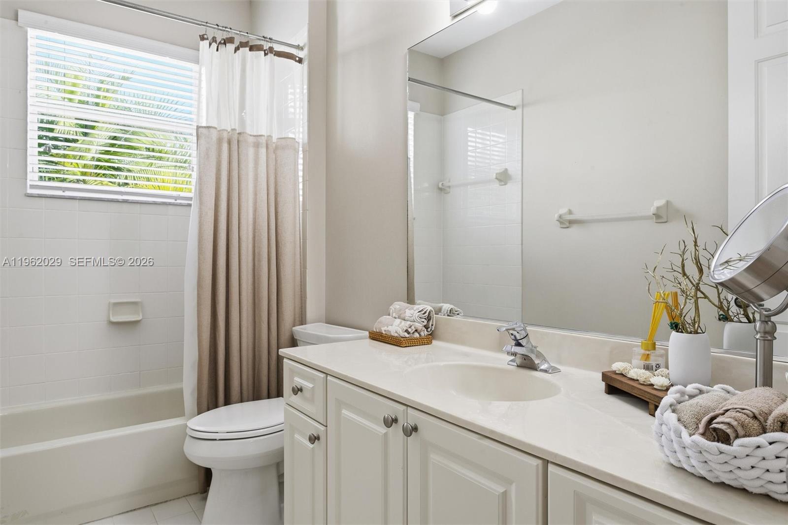 NORTH 29 ASSOC 171-1 B LOT - Residential