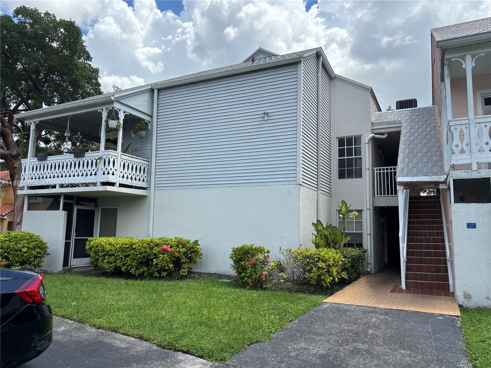 10421 Mahogany Key Cir 101