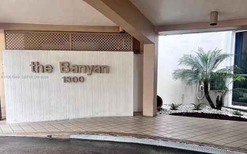 1300 Saint Charles Pl L22 Pembroke Pines FL 33026