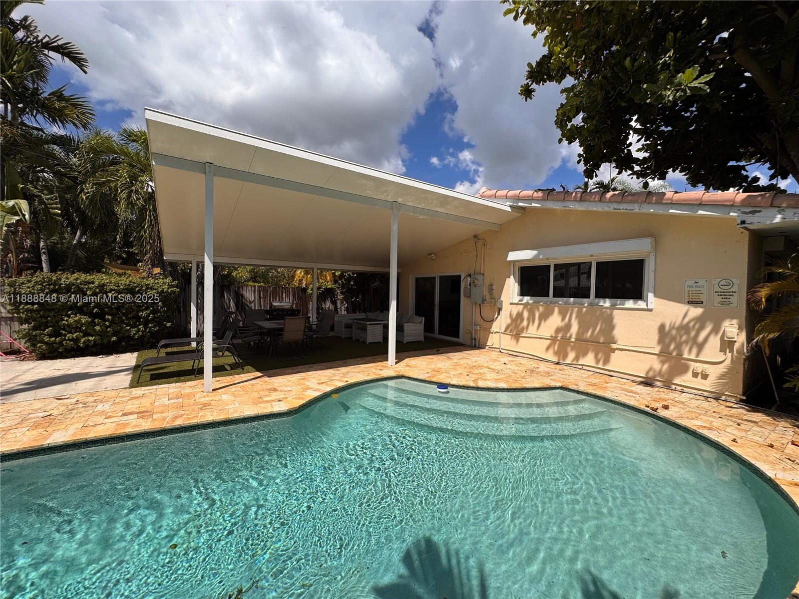 HOLLYWOOD - Residential Lease