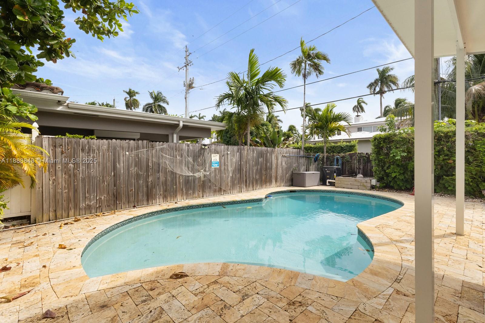 HOLLYWOOD - Residential Lease