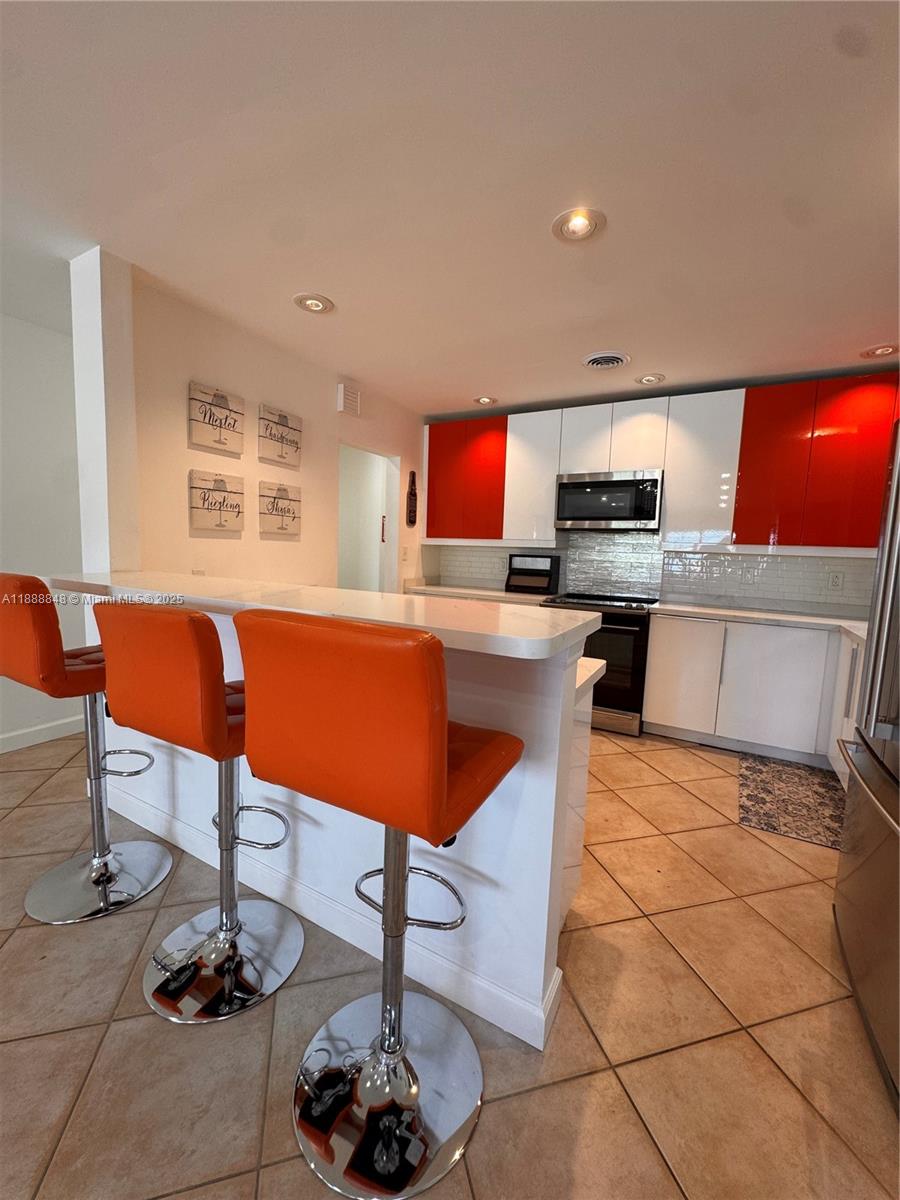 HOLLYWOOD - Residential Lease