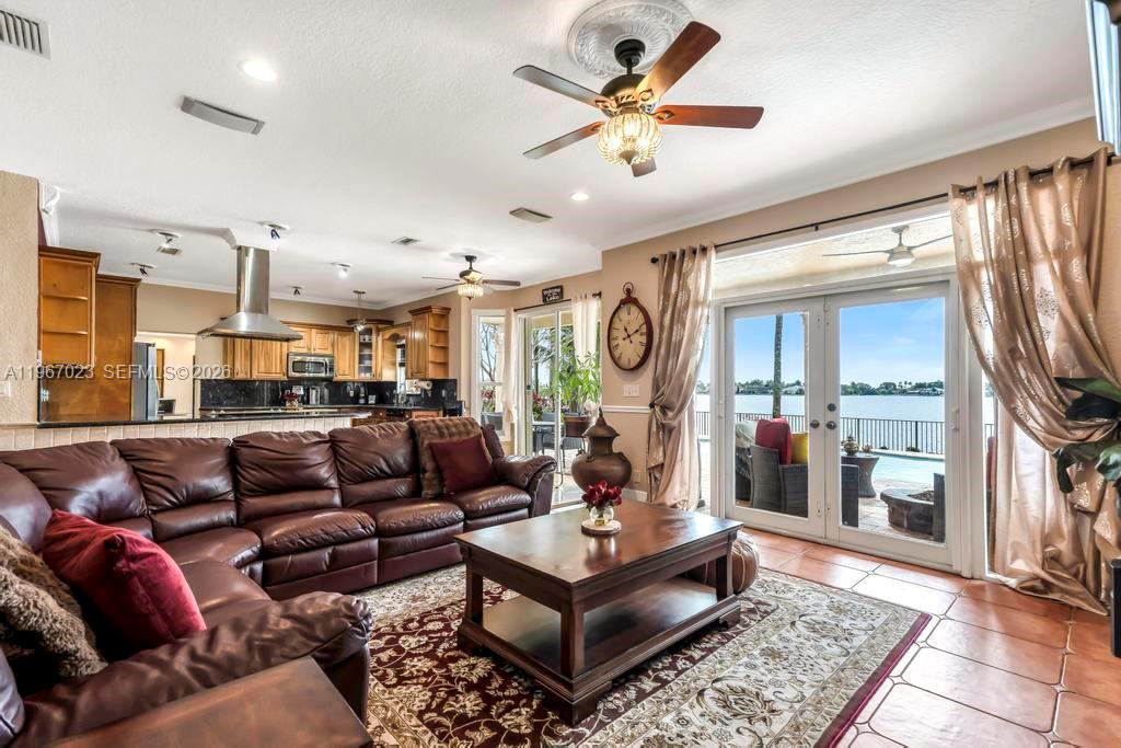 SILVER LAKES AT PEMBROKE - Residential