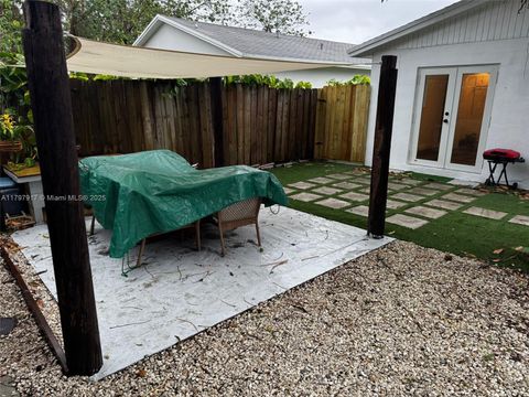 2038 SW 57th Ct 2038 Miami FL 33155