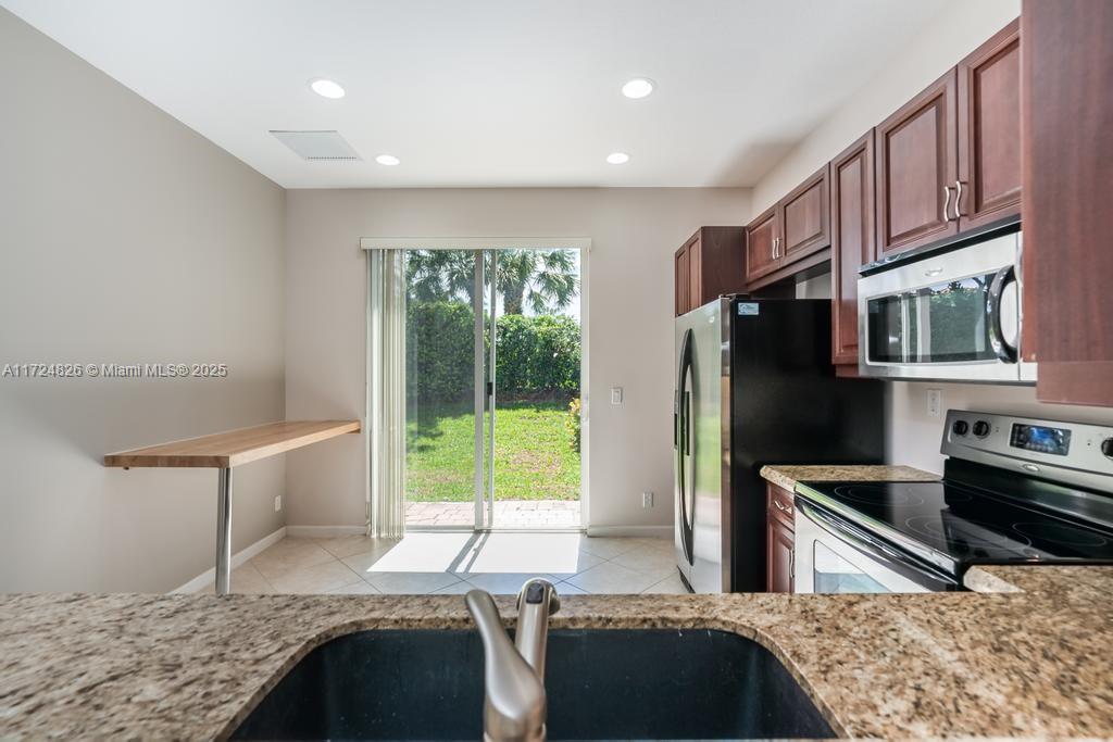 BRIELLA 2 CONDO - Residential Lease