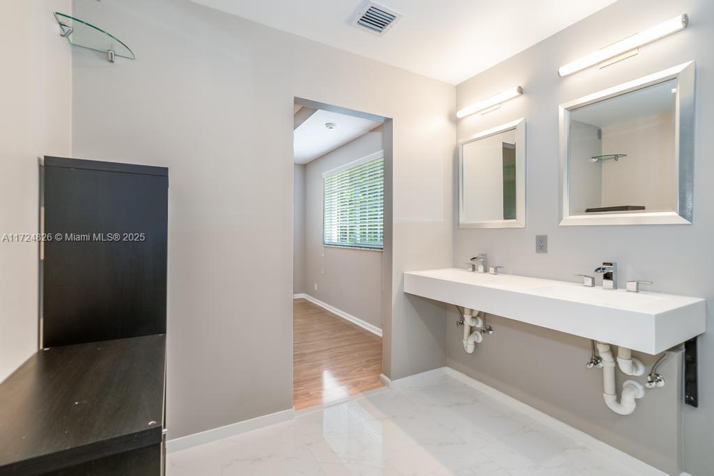 BRIELLA 2 CONDO - Residential Lease