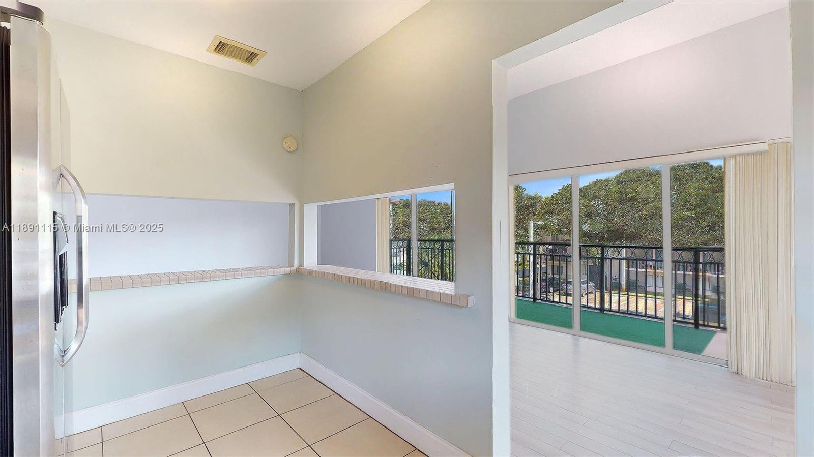 EMERALD ISLES WEST PHASE - Residential Lease