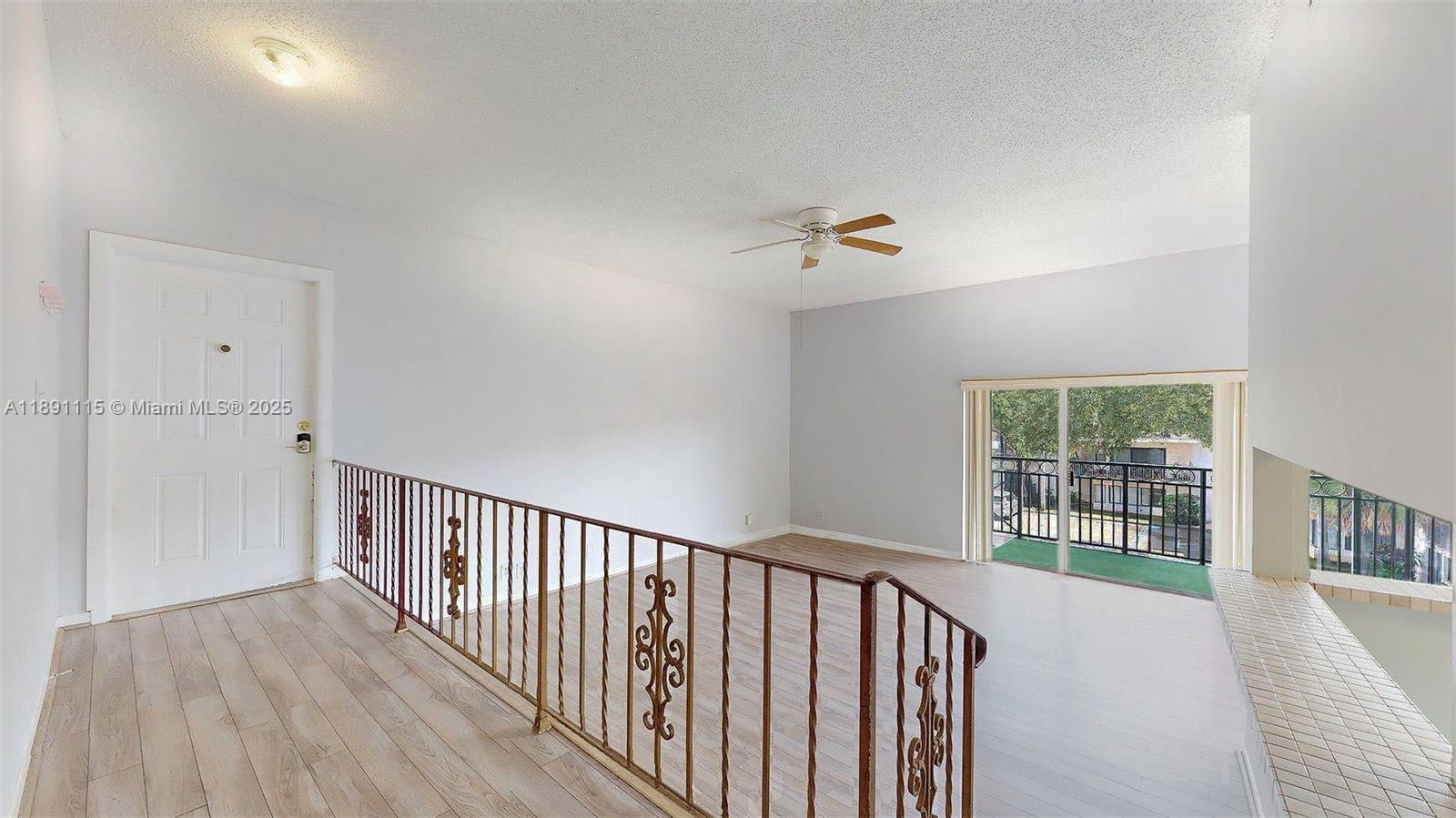 EMERALD ISLES WEST PHASE - Residential Lease