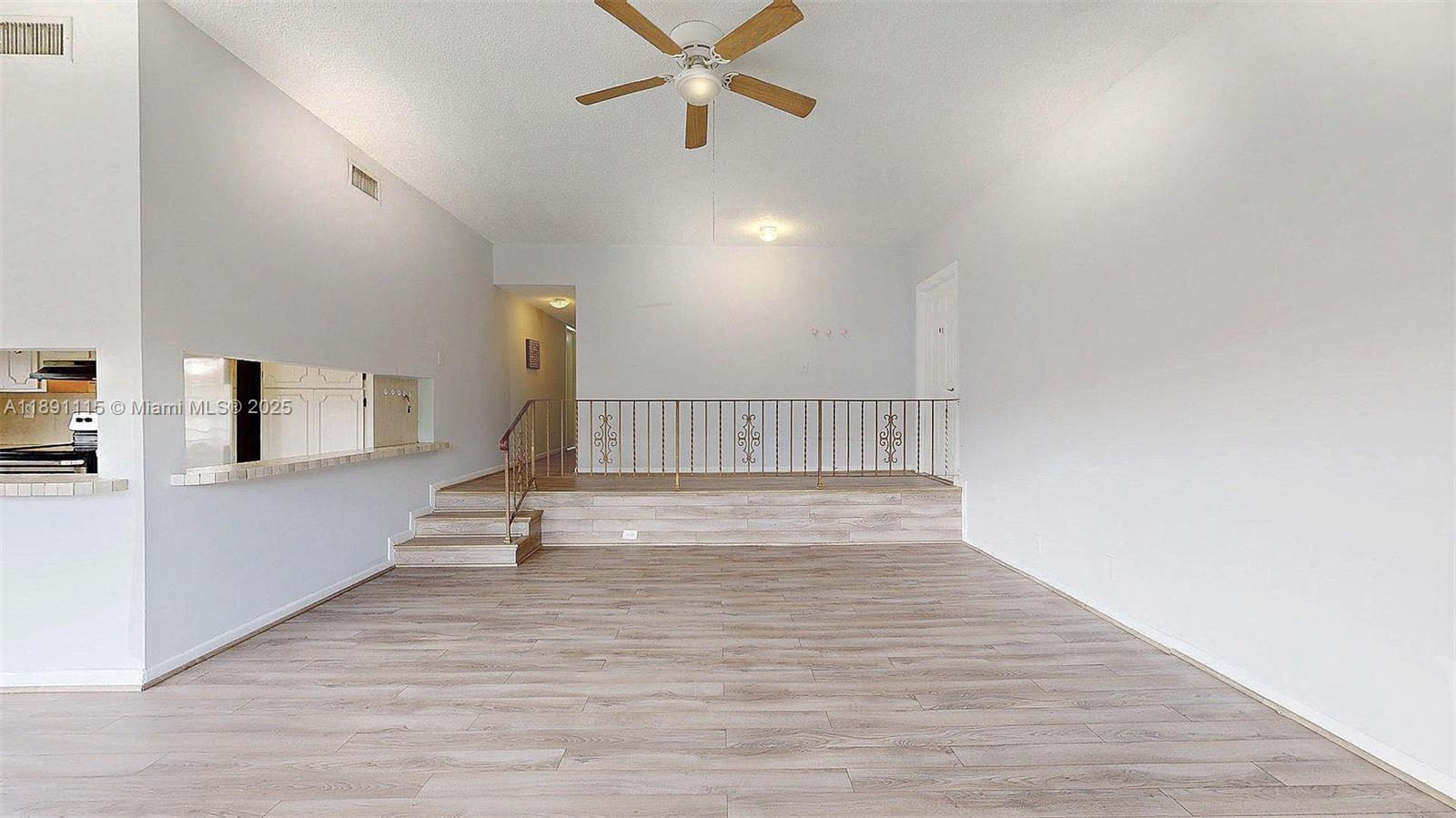 EMERALD ISLES WEST PHASE - Residential Lease