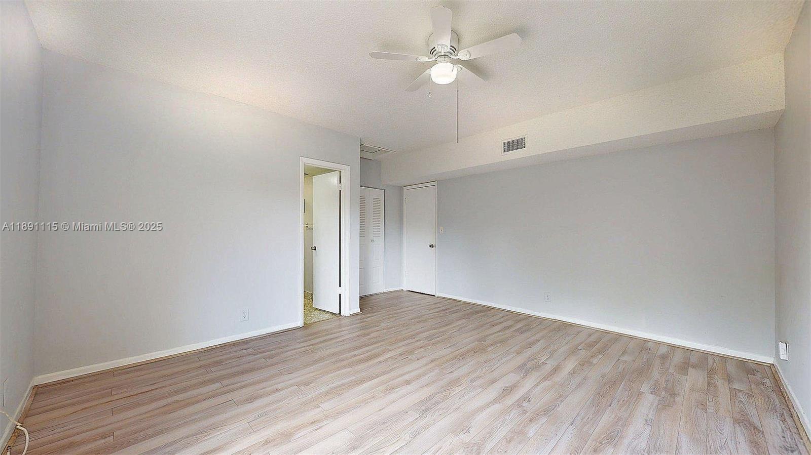 EMERALD ISLES WEST PHASE - Residential Lease