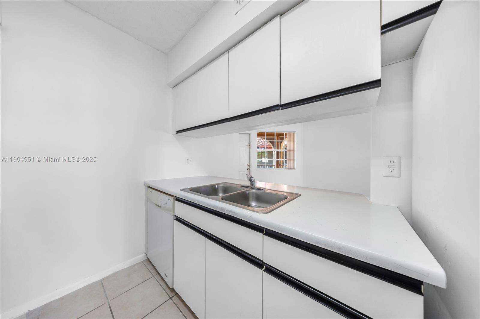 WINDMILL LAKES IV CONDO - Residential