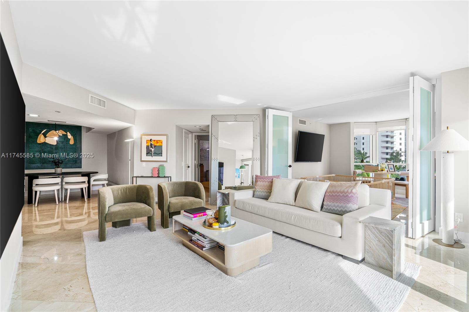 Property for Sale at 21055 Yacht Club Dr 702, Aventura, Miami-Dade County, Florida - Bedrooms: 3 
Bathrooms: 2  - $865,000