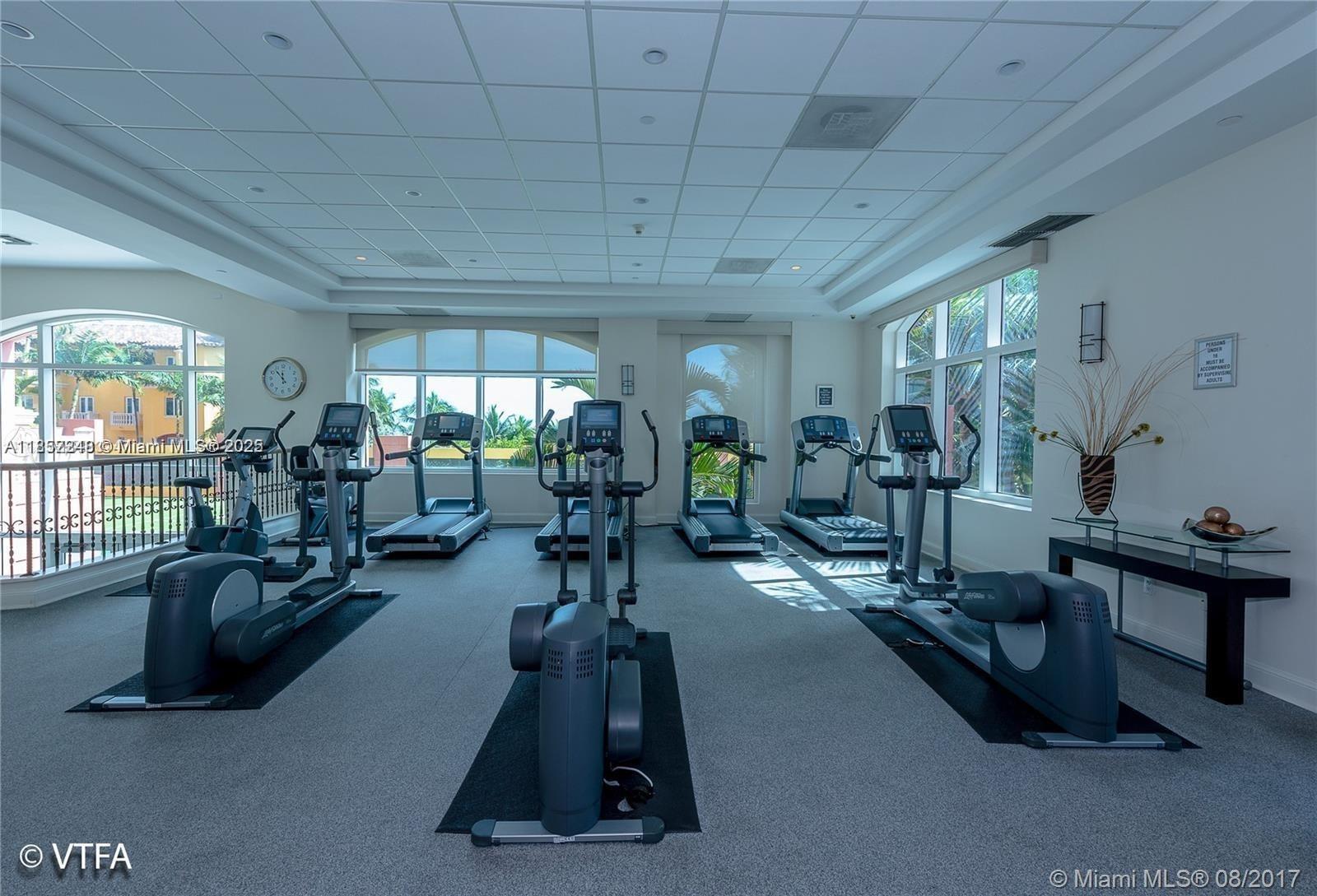 PALMS TOWER ONE CONDO - Residential Lease